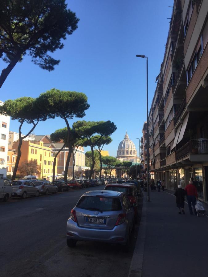 Alloggio Turistico Roberta San Pietro Rome Exterior photo